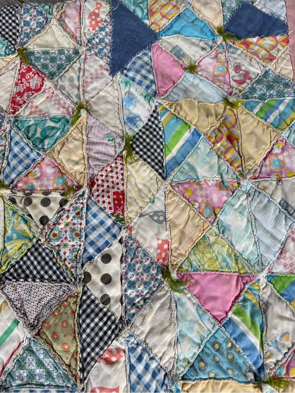 Vintage Scrappy Patchwork Quilt Hand Sewn Feedsack Textured Pastels 53x69 READ